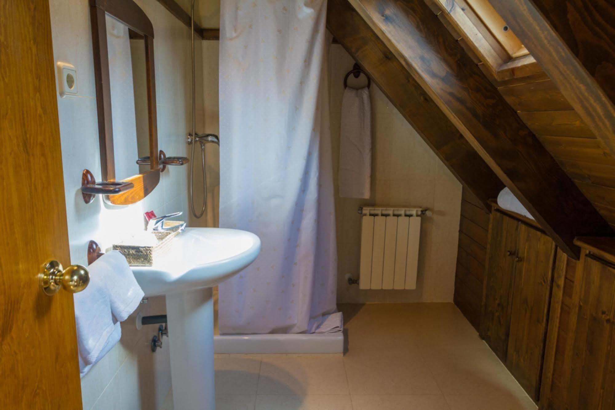 Hostal Aiguamog Salardú Zewnętrze zdjęcie