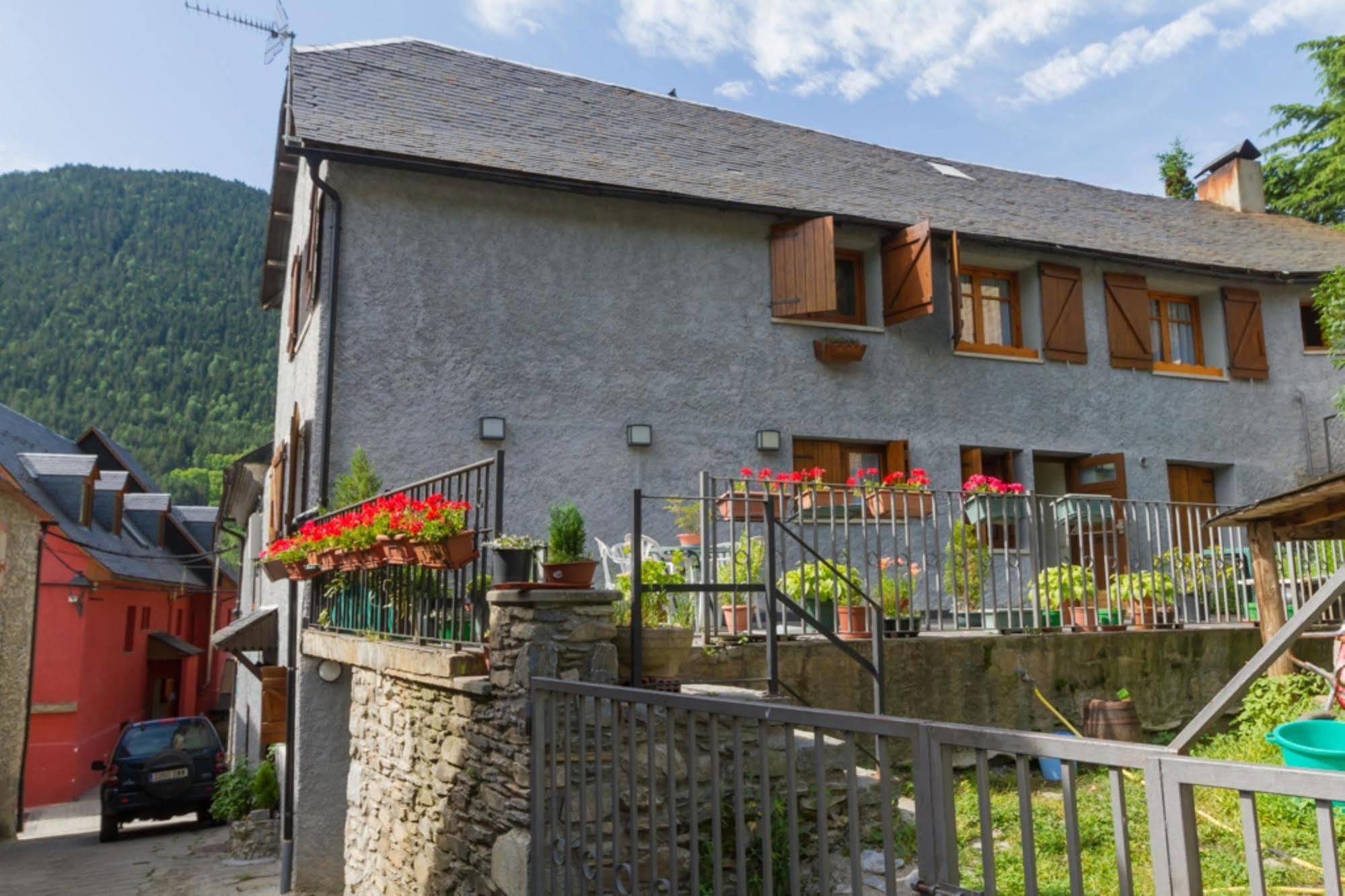 Hostal Aiguamog Salardú Zewnętrze zdjęcie