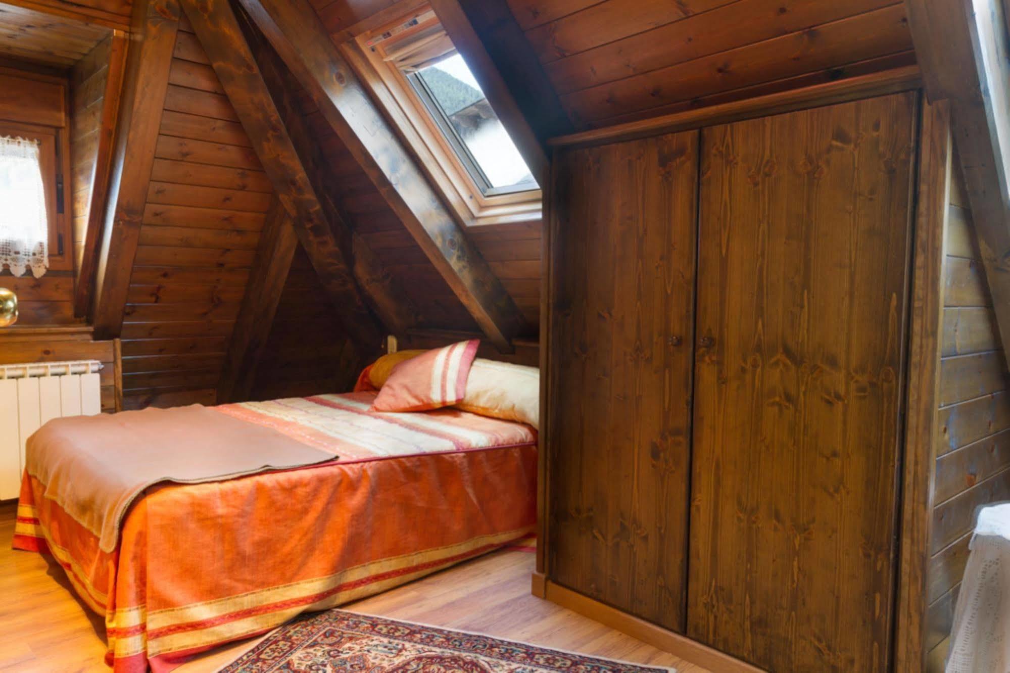 Hostal Aiguamog Salardú Zewnętrze zdjęcie