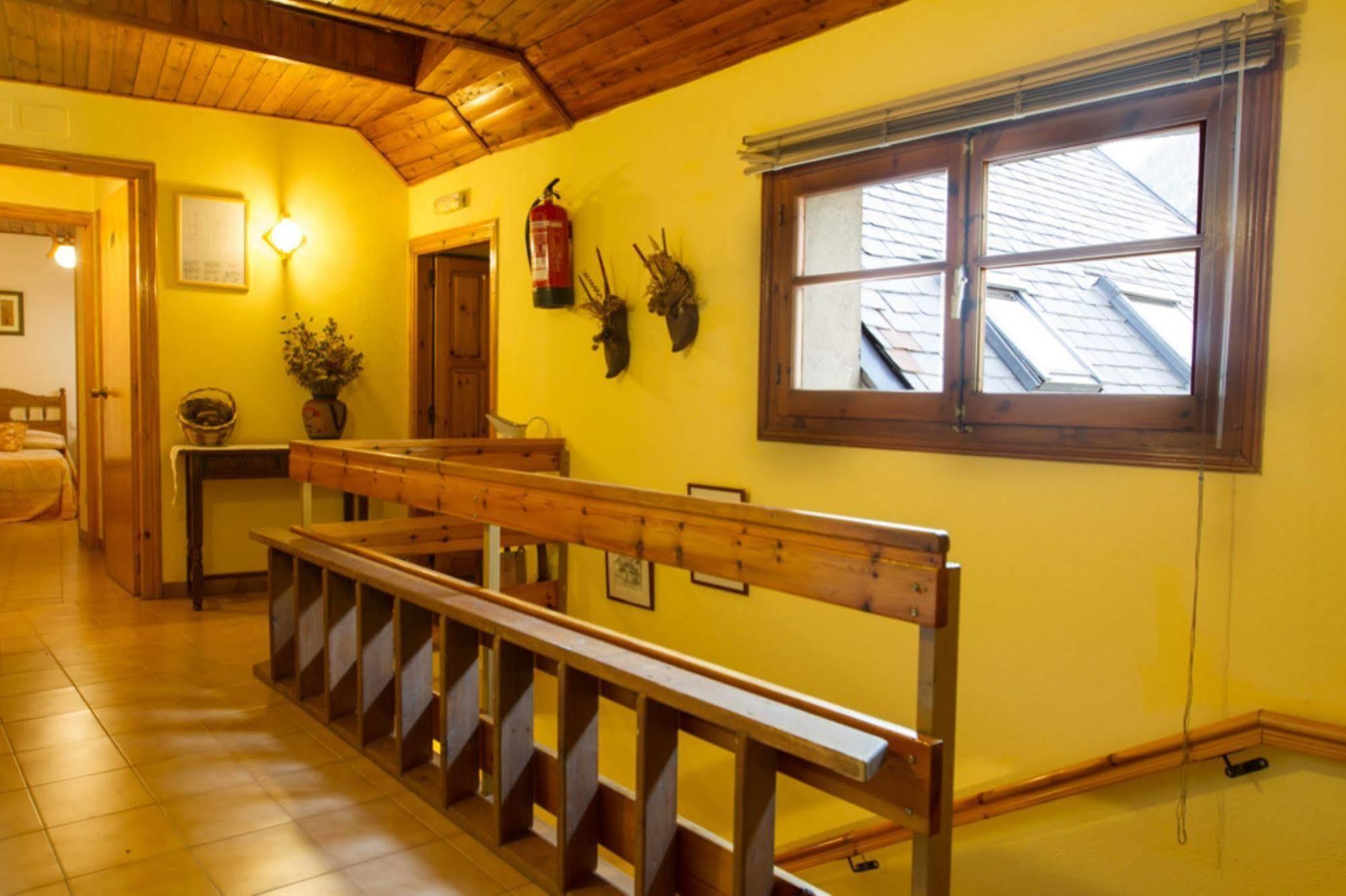 Hostal Aiguamog Salardú Zewnętrze zdjęcie